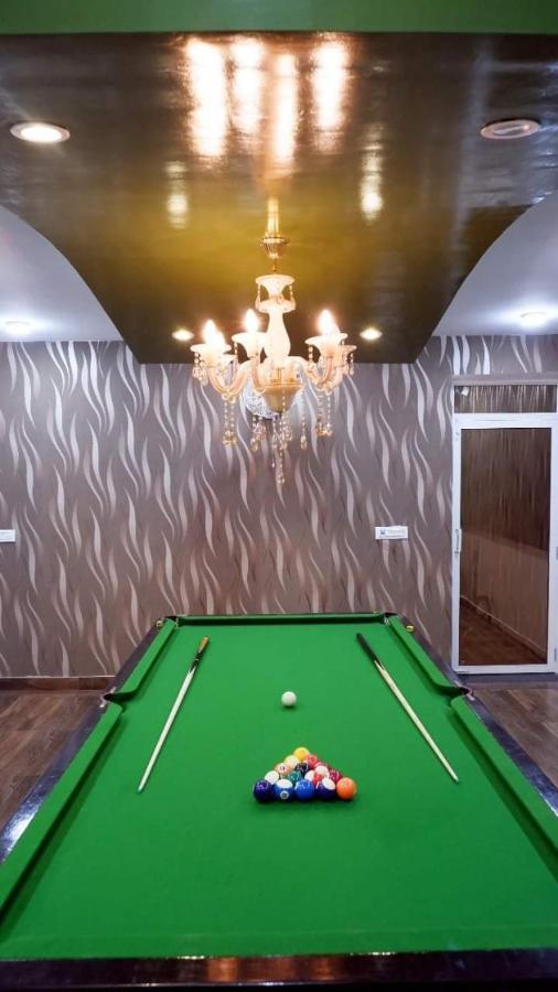 Greystone Villa, Swiming Pool , Bbq , Big Garden, Pool Table, Party Speaker, Bathtub, Kitchen, 15Mins To Golden Temple Amritsar Eksteriør bilde