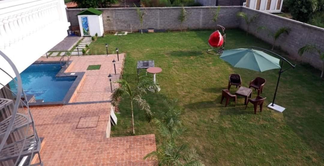 Greystone Villa, Swiming Pool , Bbq , Big Garden, Pool Table, Party Speaker, Bathtub, Kitchen, 15Mins To Golden Temple Amritsar Eksteriør bilde